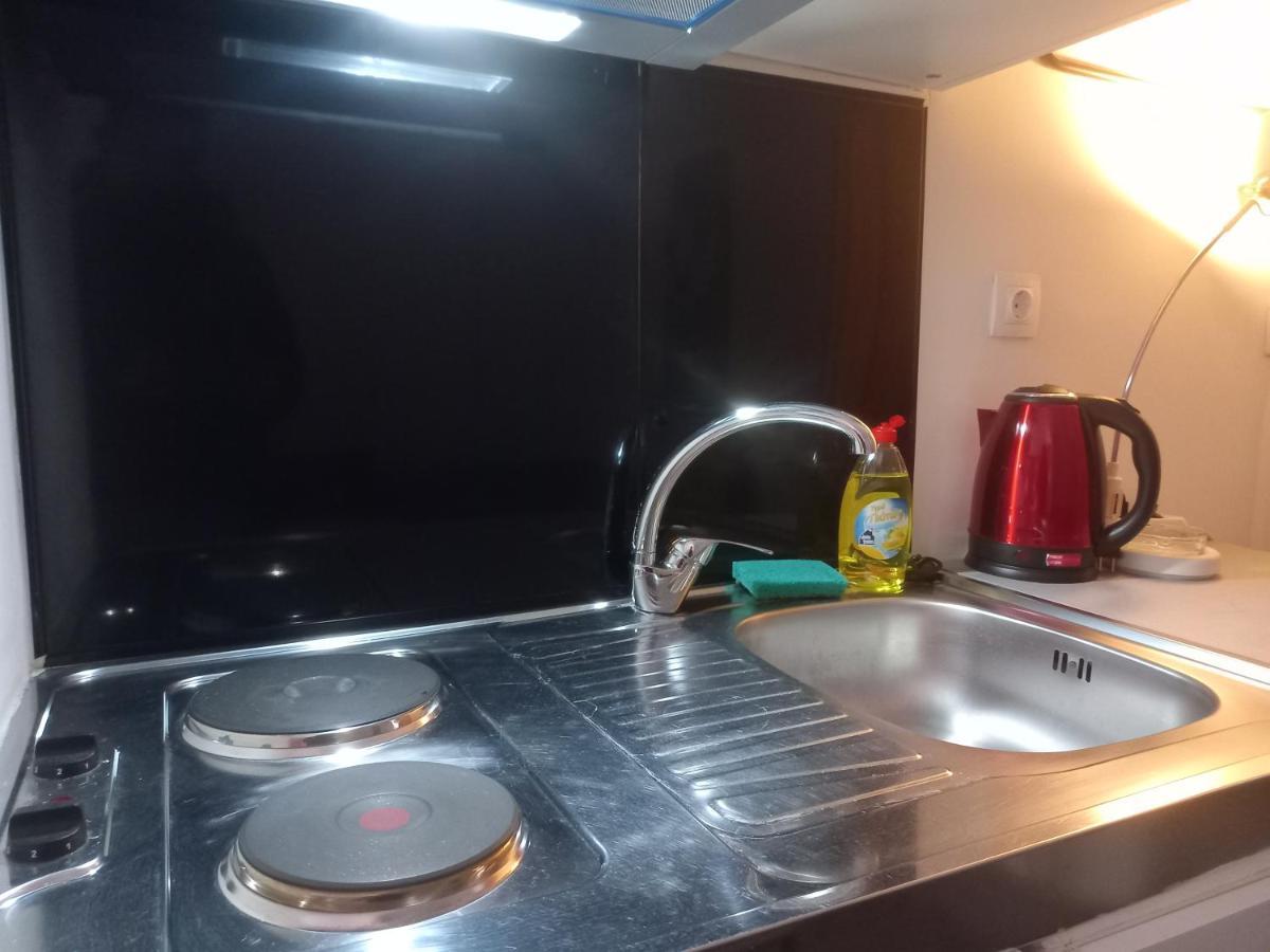 Eros Welcome Stay Downtown Studio - Explore Center By Foot - Close To Helexpo & University Солун Екстериор снимка