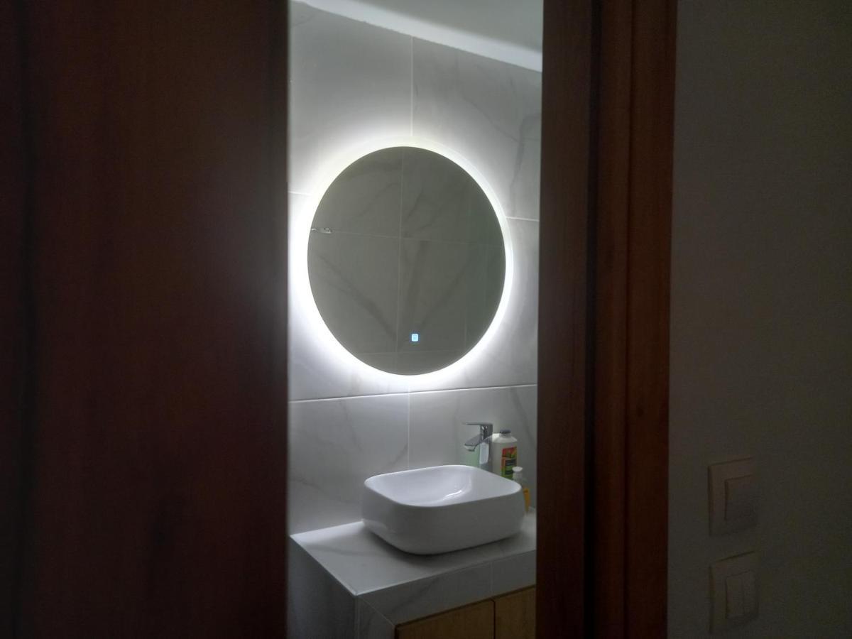 Eros Welcome Stay Downtown Studio - Explore Center By Foot - Close To Helexpo & University Солун Екстериор снимка